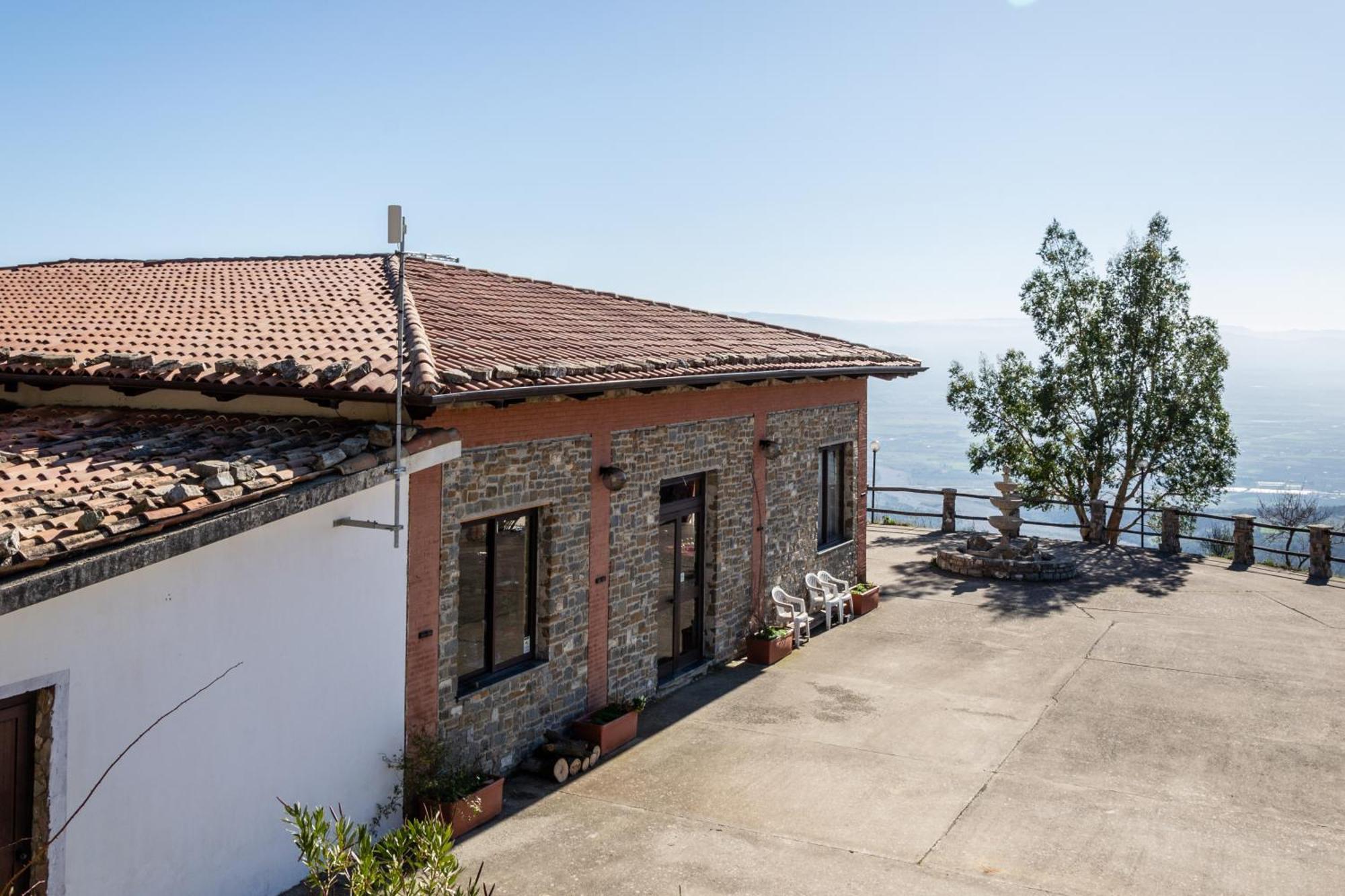 Agriturismo Pinelli Plataci Exterior foto