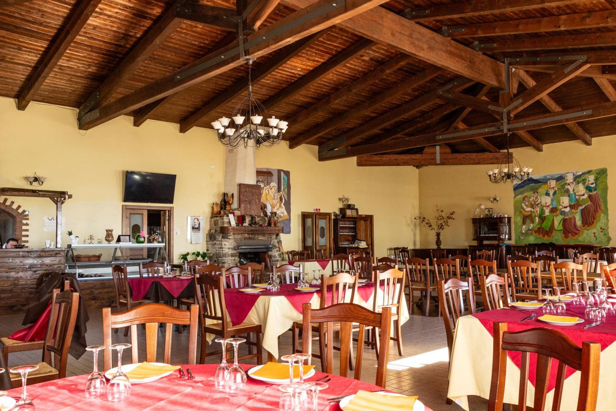 Agriturismo Pinelli Plataci Exterior foto