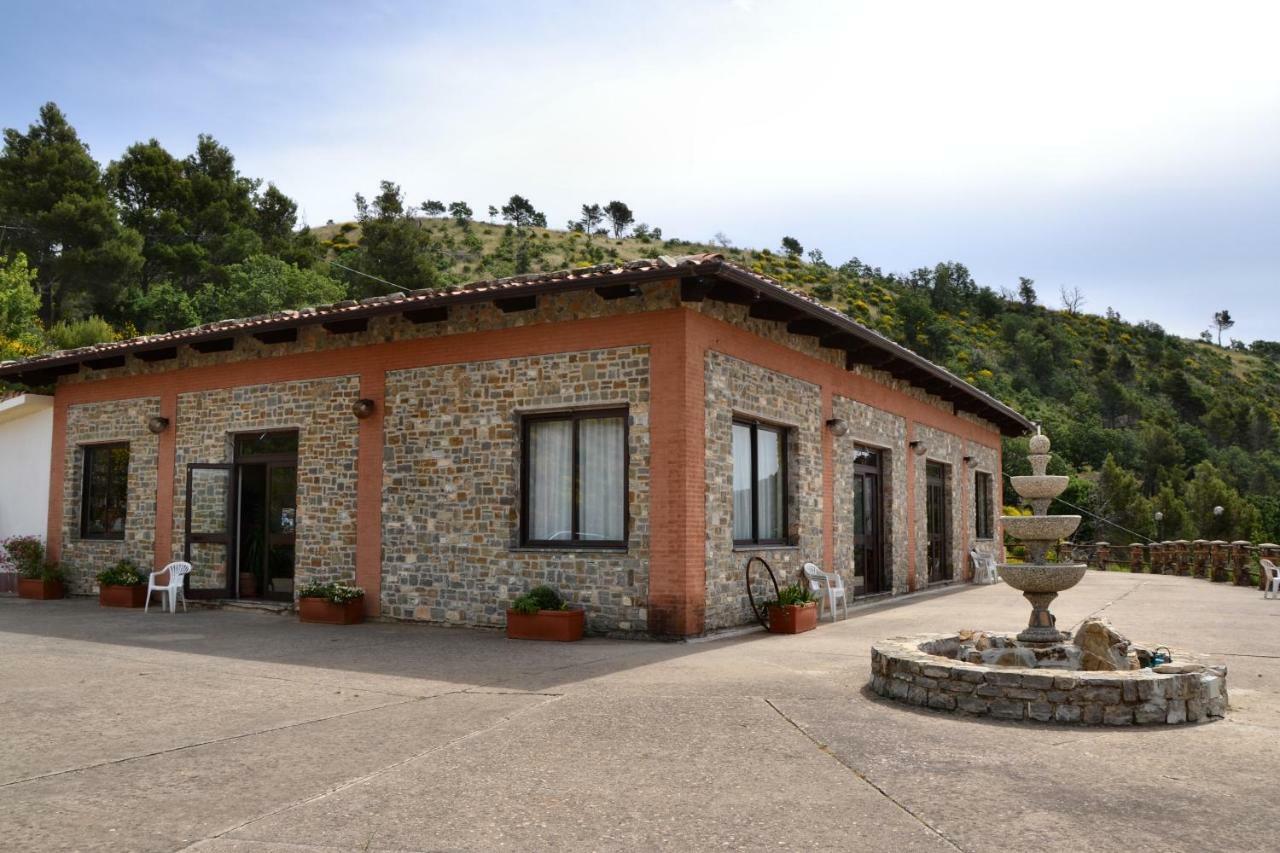 Agriturismo Pinelli Plataci Exterior foto